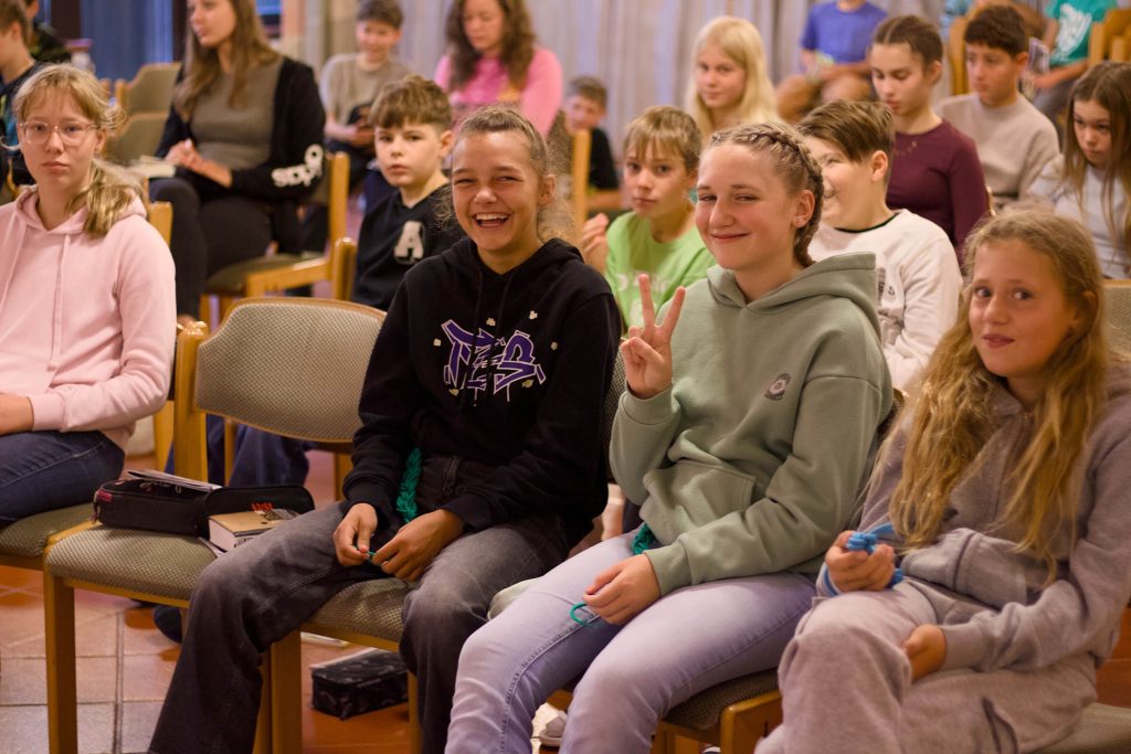 „Einer für alle – Alle für einen…“ - Abenteuerwoche in Österreich:
Fünf Tage verbrachte die Jahrgangsstufe 7 unseres FES-Gymnasiums und unserer FES-Realschule auf „Schloss Klaus“ in Österreich.