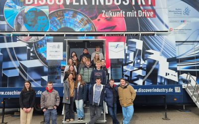 Schülerinnen und Schüler des FES-Gymnasiums und der FES-Realschule erkunden Berufe mit Zukunft